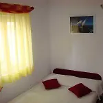特洛吉尔公寓酒店 特罗吉尔