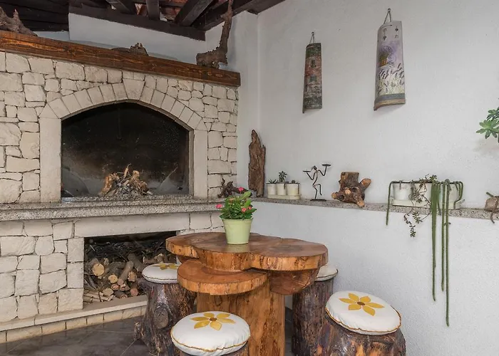 In アパート トロギール