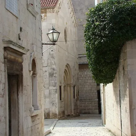 In Lägenhet Trogir